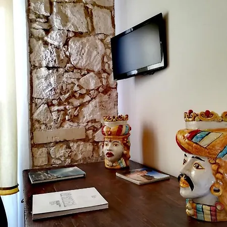 I Santi Coronati Bed & Breakfast 4*