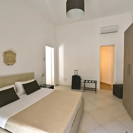 I Santi Coronati 4* Syrakusa